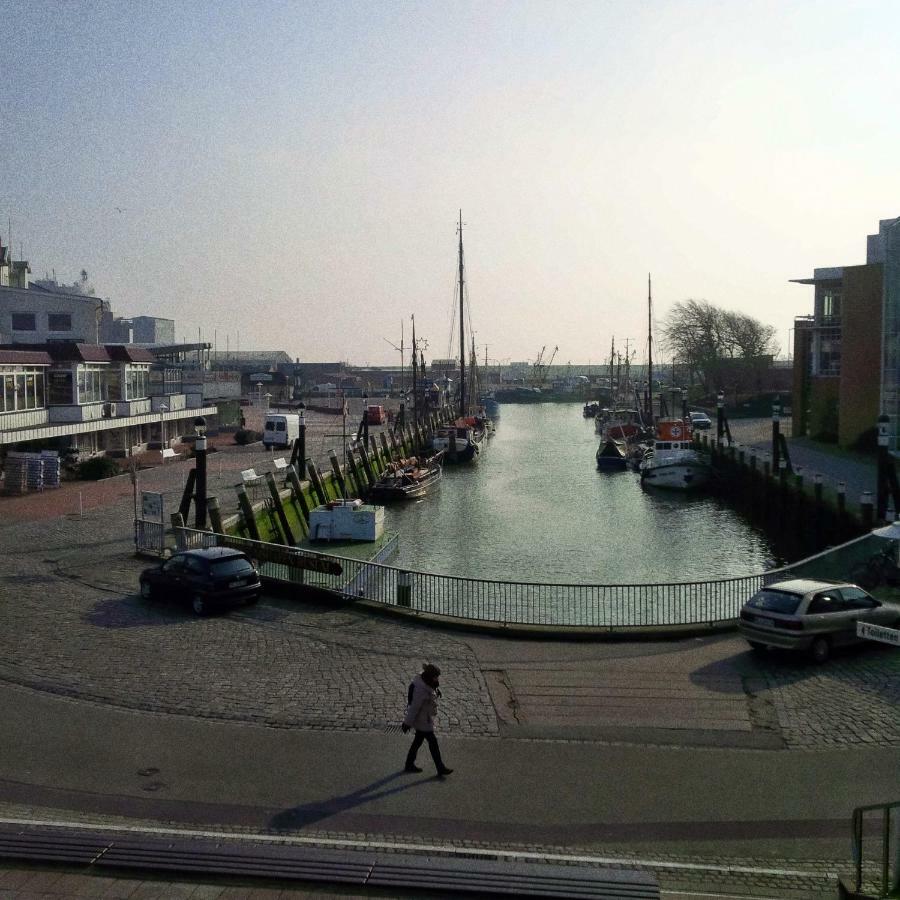 Haus Tertius - Strand- Und Hafennahe Ruhige Ferienwohnung Büsum Eksteriør billede