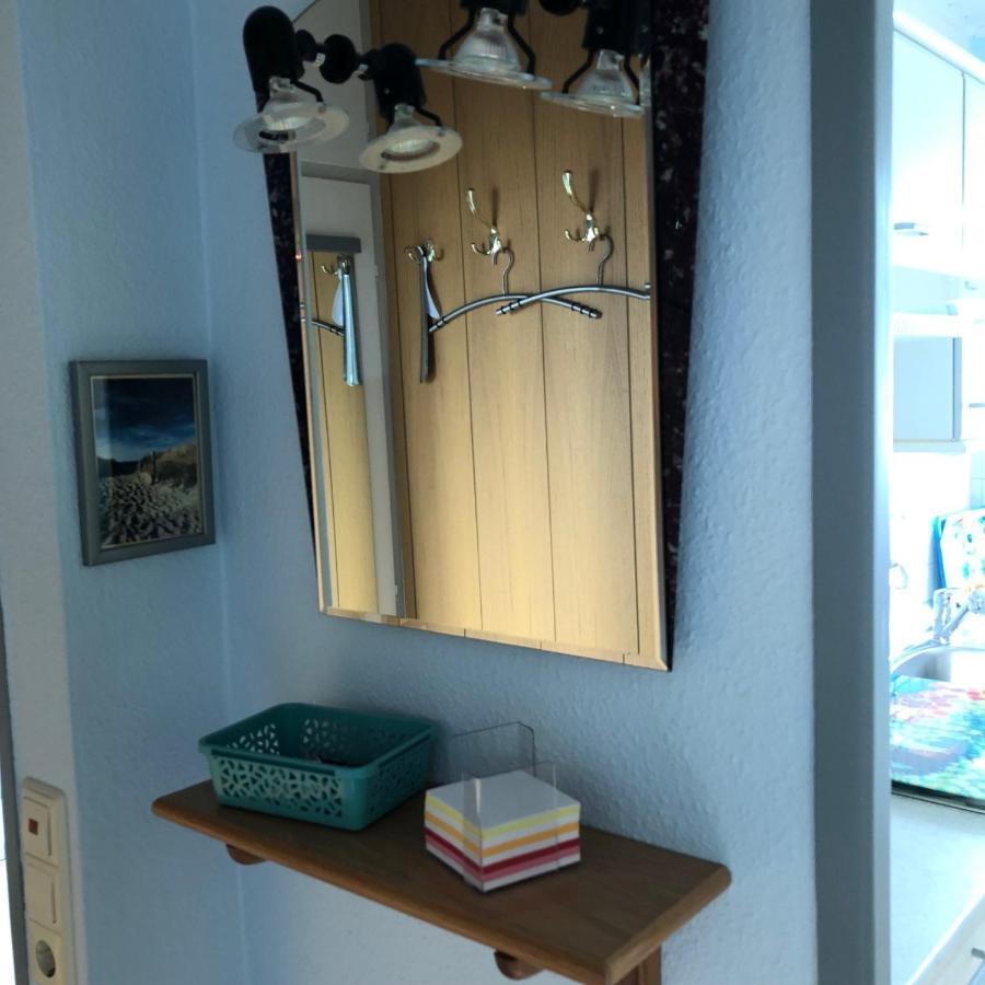 Haus Tertius - Strand- Und Hafennahe Ruhige Ferienwohnung Büsum Eksteriør billede